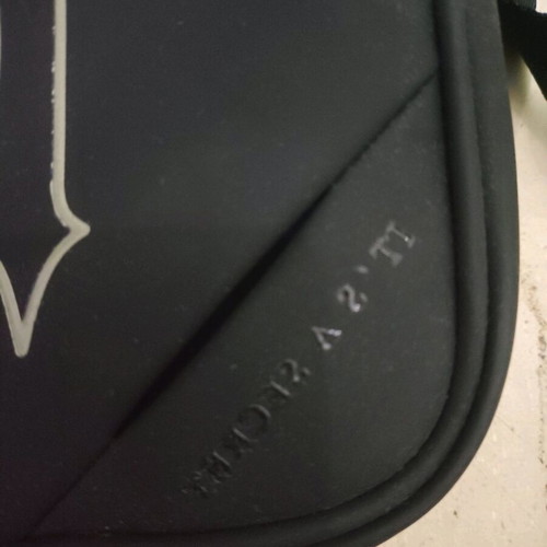 Trapstar Irongate T Bag like new, black and white