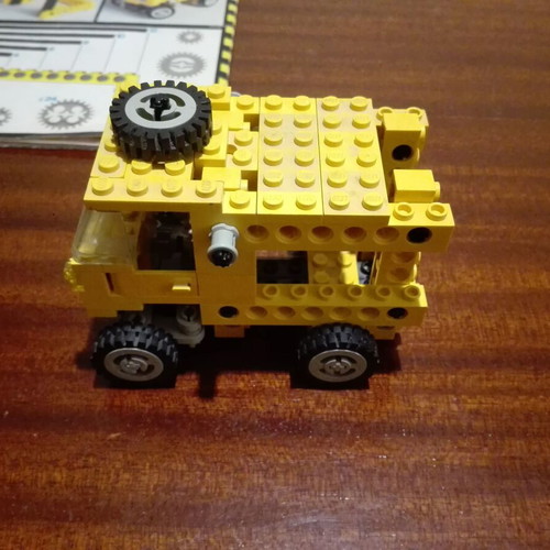 Lego 8020 complete used with assembly booklet