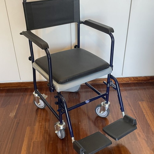 Vermeiren WC Wheelchair like new, aluminum frame, folding footrests