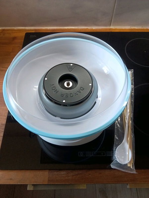 Cotton candy machine like new