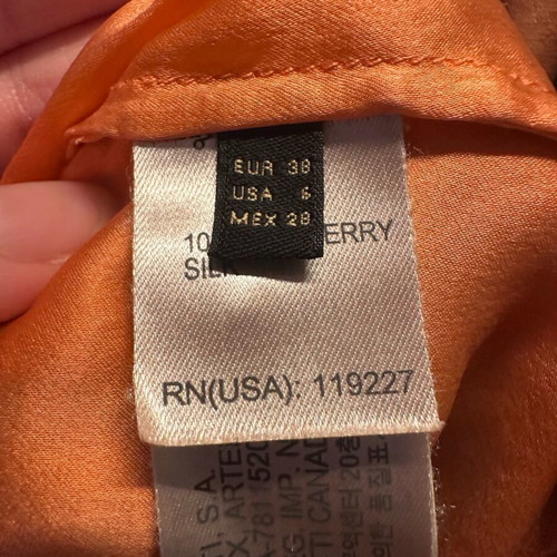 Massimo Dutti top 100% mulberry silk used, peach color, size M