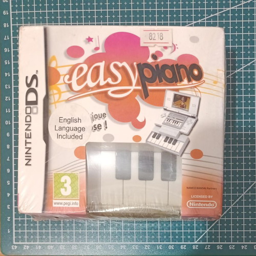 Nintendo DS Easy Piano new, includes keyboard and game