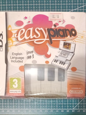 Nintendo DS Easy Piano new, includes keyboard and game