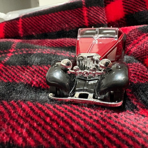 Miniature vehicle new, red
