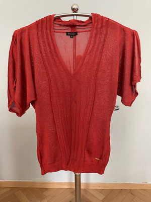 Escada top size 36 red like new