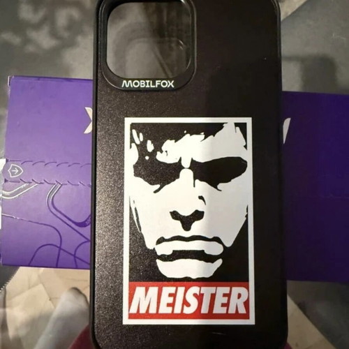 MobilFox phone case and screen protector new