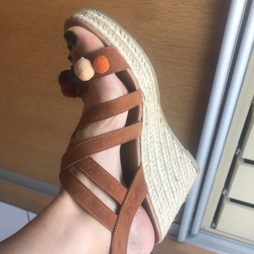 Platform sandals size 39 new with colorful pom-poms