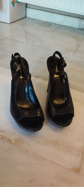 αυθεντικές γόβες fendi