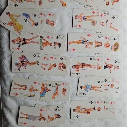 Pin up playing cards vintage like new