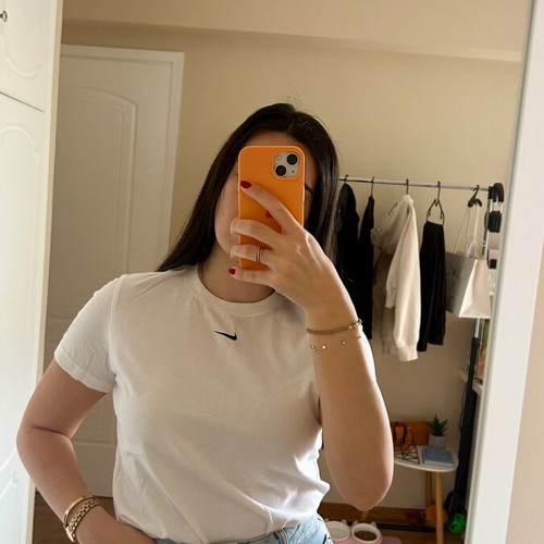Nike women's T-shirt white size M like new