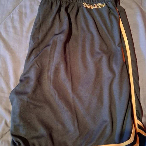 Mitchell & Ness Lakers Men's Shorts like new, black, XLarge