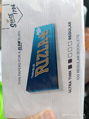 Rizla blue set of 100 papers new