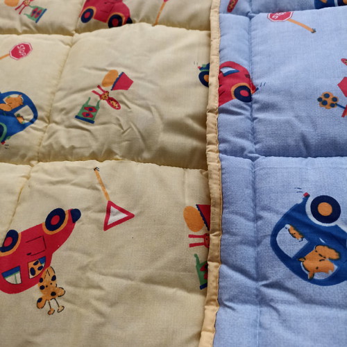 Double quilt new two-sided with blue and soft yellow trim