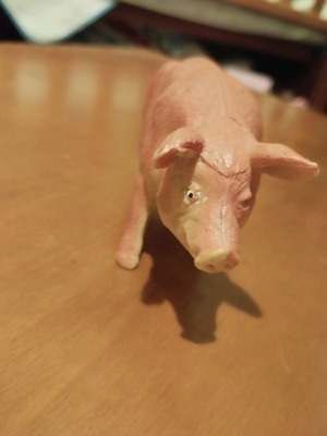 Pig miniature used, hard plastic