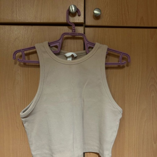 H&M top like new, size L, beige