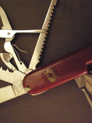 American pocket knife used, 8 cm, 10 functions with toothpick