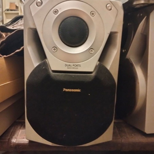 Panasonic SA-AK18 vintage stereo system with speakers