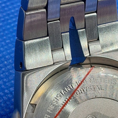 Sector мъжки часовник нов, черен и сребрист, 100 метра водоустойчив