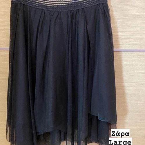 Zara skirt black like new, size L