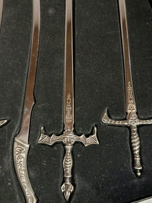 Letter opener set like new