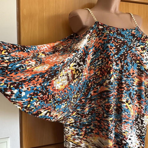 Maxi dress very elastic with chain-pearl straps and wide sleeves like new