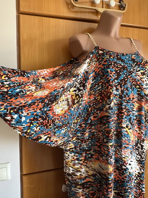 Maxi dress very elastic with chain-pearl straps and wide sleeves like new