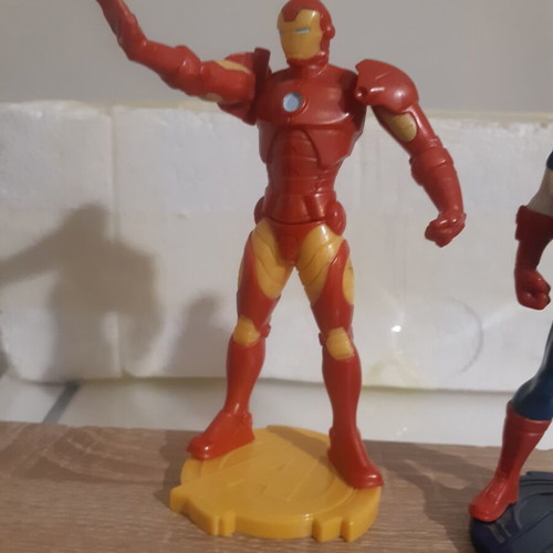The Avengers Civil War figures like new, Iron Man and Captain America set