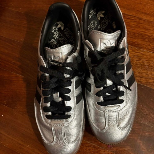 Adidas Silver Samba athletic shoes new, size 39, black and silver