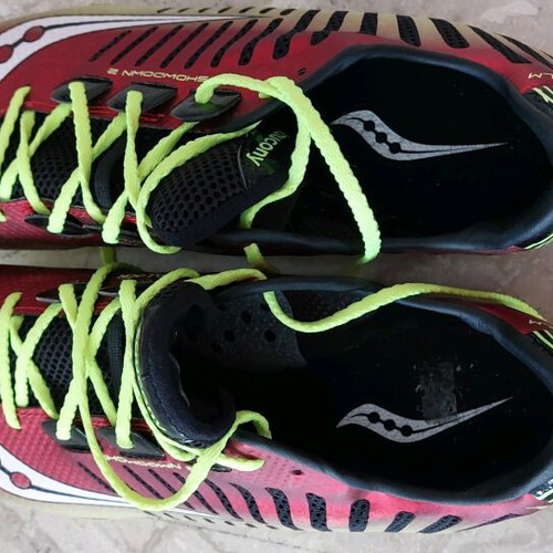 Athletic shoes size 44 like new, barely used