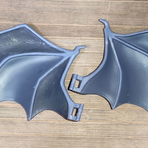 Gargoyles Mighty Roar Golliath used with accessories Kenner 1995
