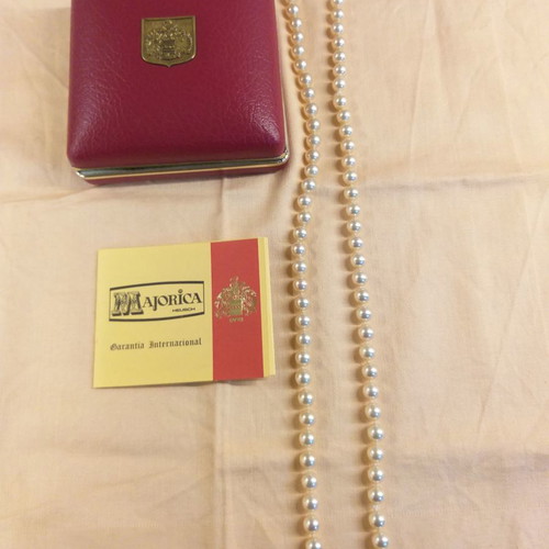 Majorica artificial pearl necklace used, 1970s model