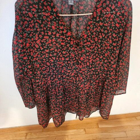 Primark lightweight semi-transparent floral shirt with buttons