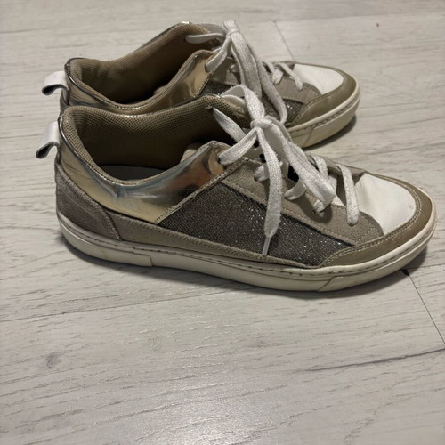 Rococo women's sneaker in good condition, size 39, white and gold
