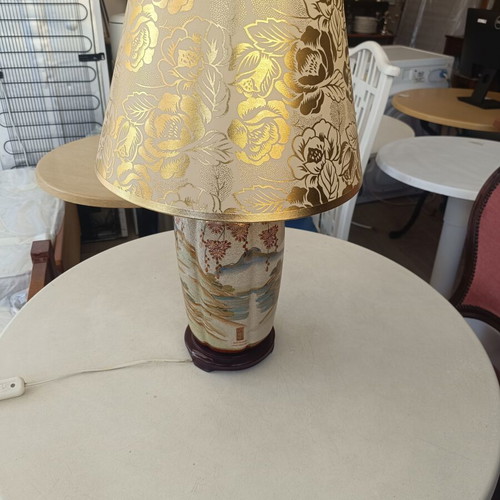 Vintage Satsuma hand painted table lamp used