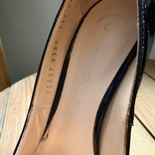 Casadei patent leather pumps like new, black, size 37.5