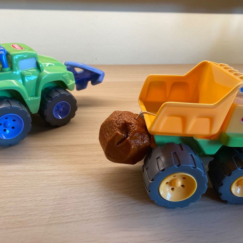Playskool toy cars used, pack of two with retractable cord