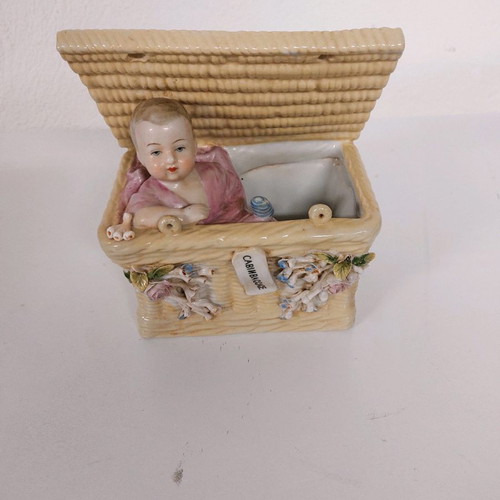 Meissen vintage box with child inside used 17×15 cm