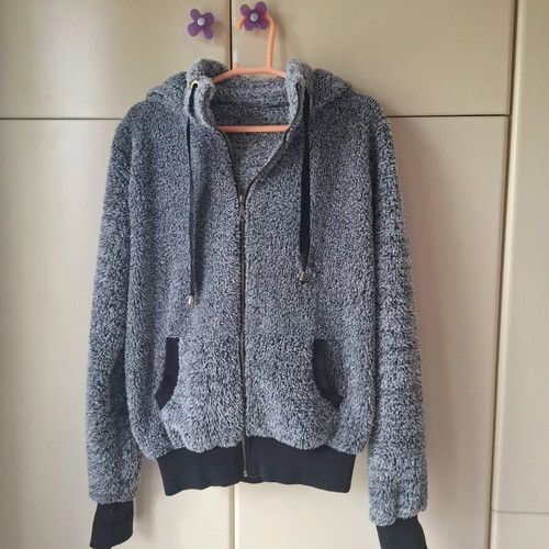 Fleece jacket like new, black and gray, size S