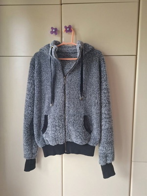 Fleece jacket like new, black and gray, size S