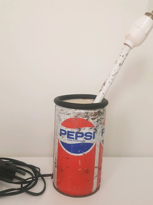 Φωτιστικό Pepsi vintage του 1970 μεταχειρισμένο με φθορές