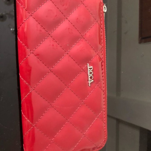 Doca wallet like new