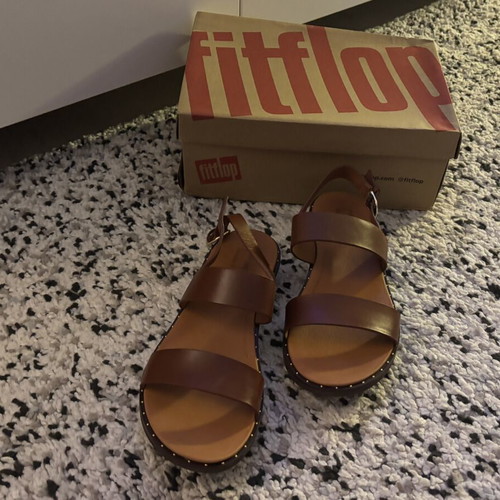 FitFlop Barra Cognac sandals size 39 new