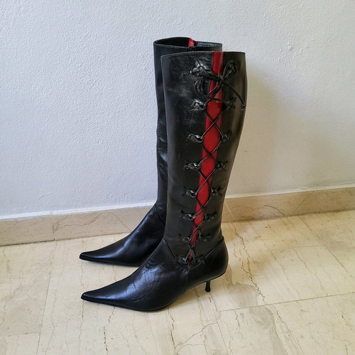 Bournazos vintage y2k deadstock leather kitten heel boots