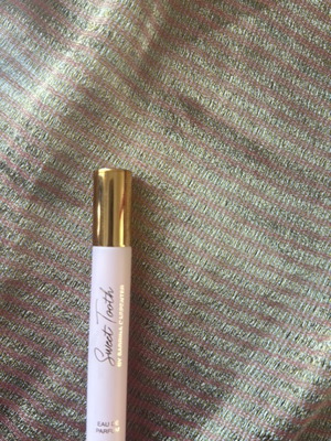 Sweet Tooth Sabrina Carpenter Mini Eau de Parfum 10ml new authentic
