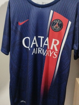 PSG 2023-24 Mbappé #7 jersey like new, official replica