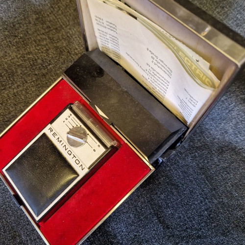 Remington Vintage Electric Shaver like new