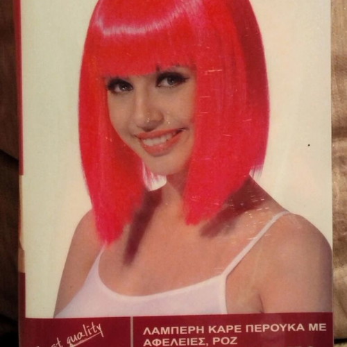 Carnival wig new, glam short blunt pink with fringe