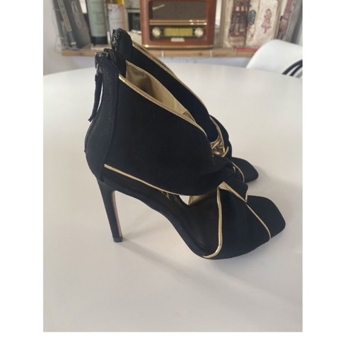 Zara suede sandals used, size 38, black