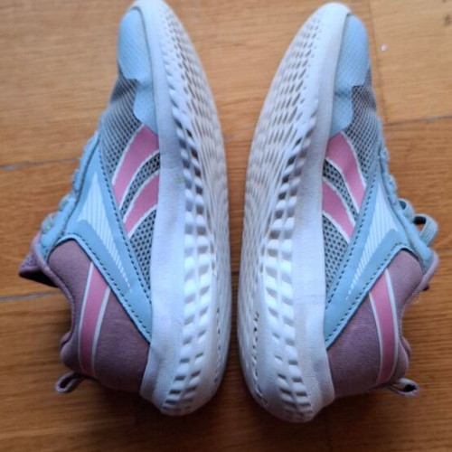 Reebok athletic shoes used size 26 blue and pink