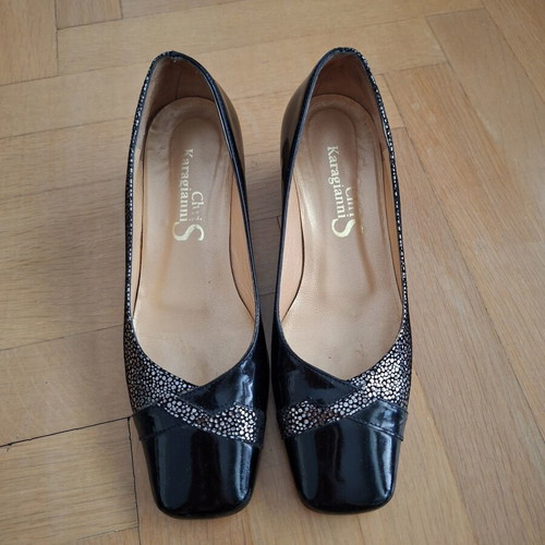 Chris Karagiannis leather pumps size 35, black with silver stardust effect